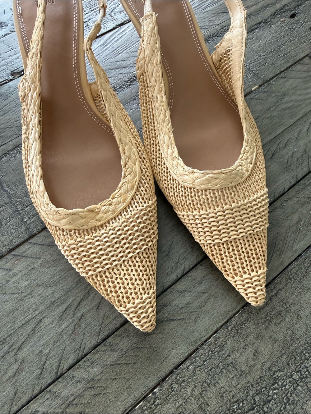 NWOT H&M Kitten Heel Straw Slingbacks, size 8.